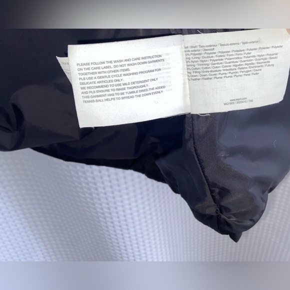 Women’s ESPRIT down feather blend black winter Puffer Vest size Large - Picture 10 of 16